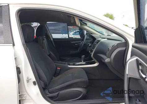 2014 Nissan Altima 2.5 S z USA, uszkodzony, nr VIN 1N4AL3AP2EN221611